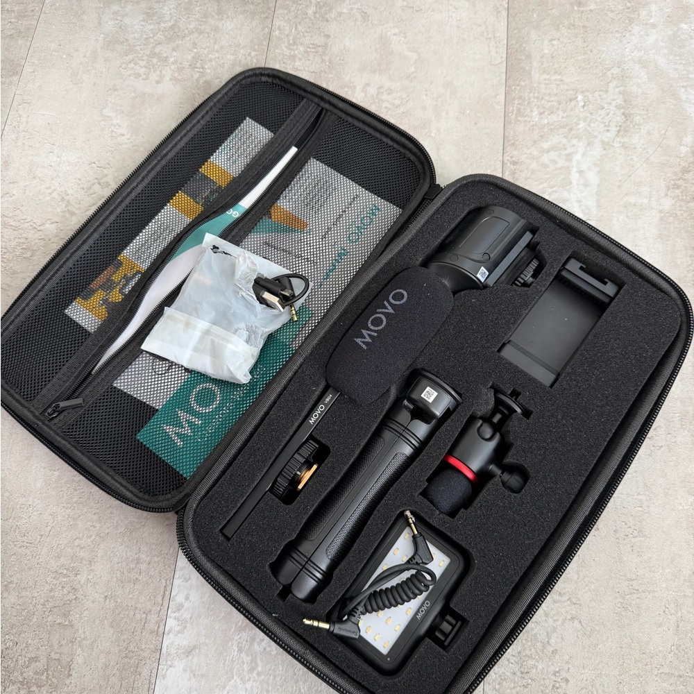 MOVO Vlog Accessory Set - Picture 3 of 5